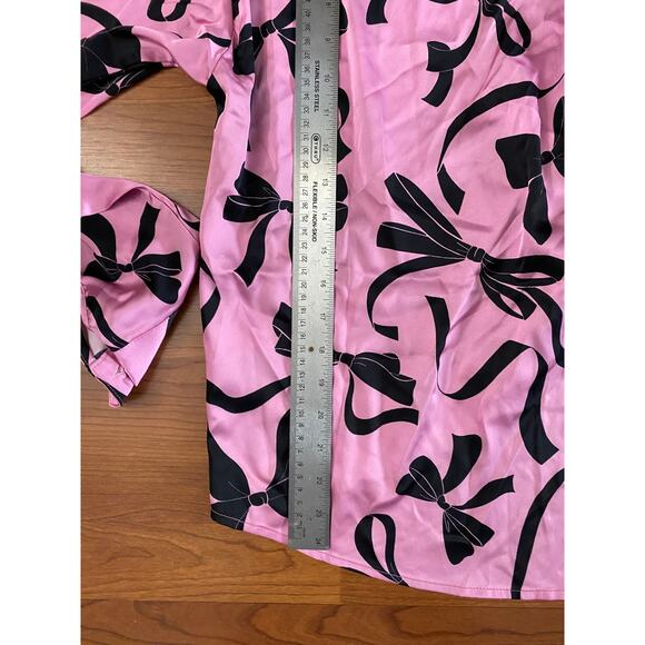 NWT Hutch Robbie Top - Pink Dainty Bows, Button Down & Tie Front, Large, 225$ - Picture 7 of 7